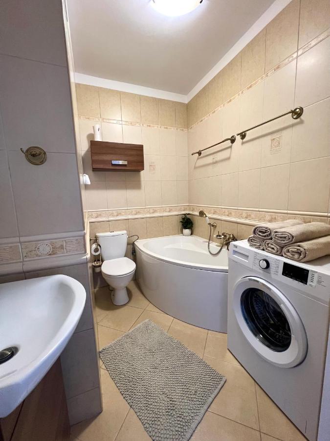 Apartament Centrum 13 Z Garazem Podziemnym Wladyslawowo Exterior photo